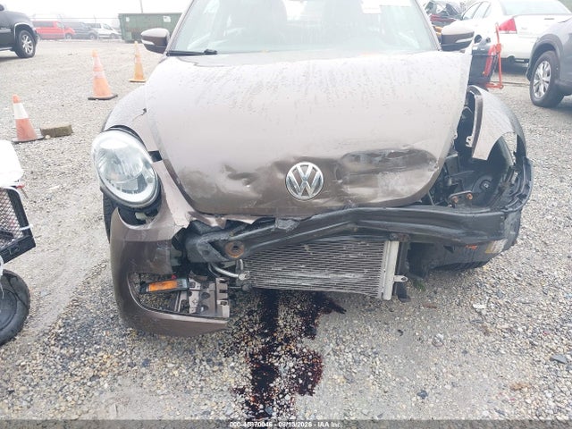 Продаж на аукціоні авто 2012 Volkswagen Beetle 2.5l, vin: 3VWJP7AT3CM638405, номер лоту: 45870046