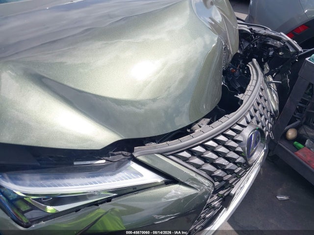Lexus UX 250H 2022 JTHX9JBH0N2055622 Image 18