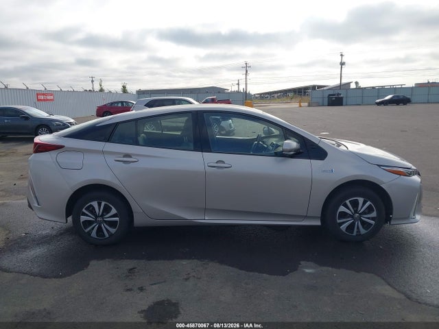 Toyota Prius Prime Plus 2017 JTDKARFP9H3012639 Image 13