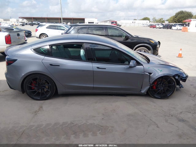 2026 Tesla Model 3 Performance All-wheel Drive მანქანა იყიდება აუქციონზე, vin: 5YJ3E1ET3TF171127, აუქციონის ნომერი: 45870098