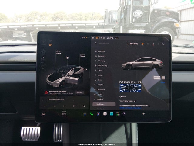 2026 Tesla Model 3 Performance All-wheel Drive მანქანა იყიდება აუქციონზე, vin: 5YJ3E1ET3TF171127, აუქციონის ნომერი: 45870098