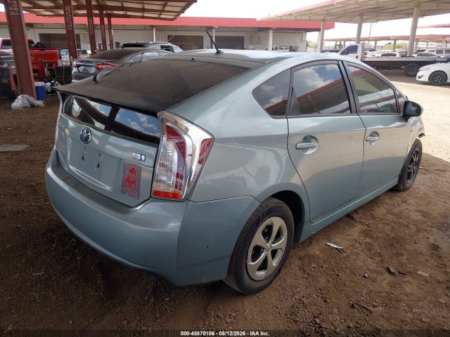 Toyota Prius Two 2015 JTDKN3DU1F1895543 Image 4