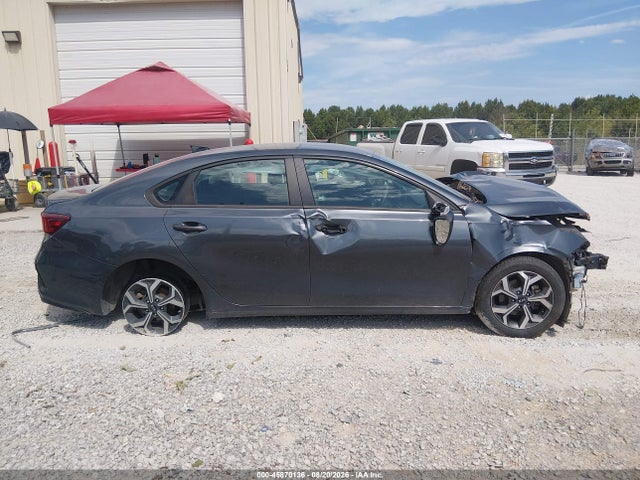 Продажа на аукционе авто 2021 Kia Forte Lxs, vin: 3KPF24AD0ME339867, номер лота: 45870136
