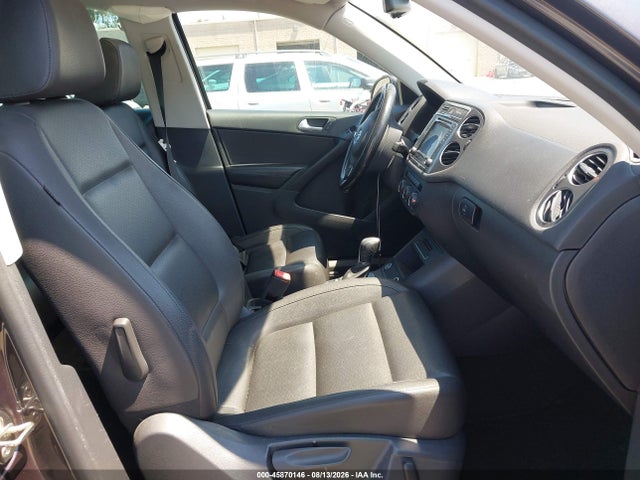Продажа на аукционе авто 2016 Volkswagen Tiguan Se, vin: WVGAV7AX6GW521219, номер лота: 45870146