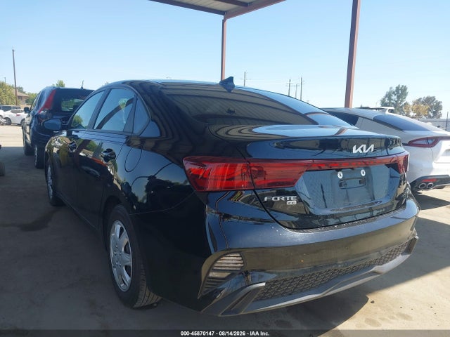 KIA FORTE LX 2023 3KPF24AD4PE565608 Image 3