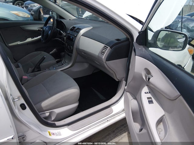 2011 Toyota Corolla Le მანქანა იყიდება აუქციონზე, vin: 2T1BU4EE8BC690615, აუქციონის ნომერი: 45870204