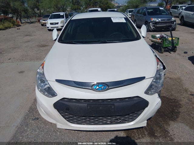 Hyundai SONATA HYBRID 2015 KMHEC4A44FA137902 Image 12