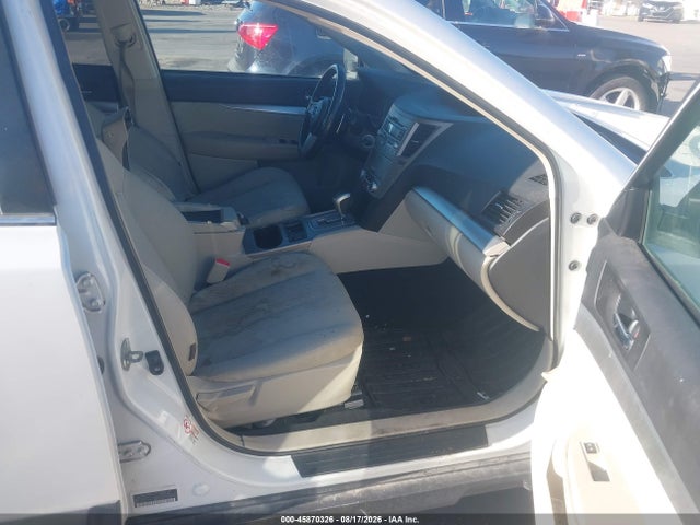 45870326 :رقم المزاد ، 4S4BRBCC0B3397092 vin ، 2011 Subaru Outback 2.5i Premium مزاد بيع