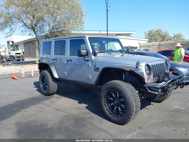 45870358 :رقم المزاد ، 1C4HJWEG2DL648338 vin ، 2013 Jeep Wrangler Unlimited Sahara مزاد بيع