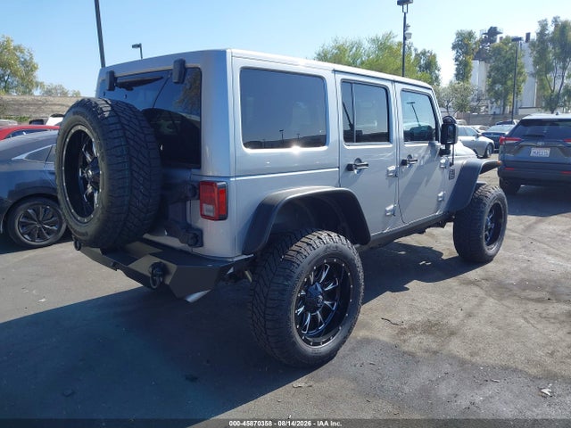 45870358 :رقم المزاد ، 1C4HJWEG2DL648338 vin ، 2013 Jeep Wrangler Unlimited Sahara مزاد بيع