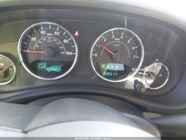 45870358 :رقم المزاد ، 1C4HJWEG2DL648338 vin ، 2013 Jeep Wrangler Unlimited Sahara مزاد بيع