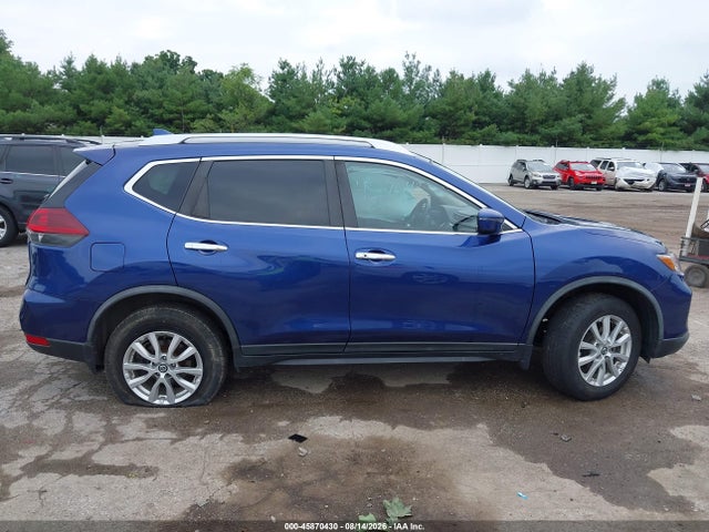 2020 Nissan Rogue Sv Fwd მანქანა იყიდება აუქციონზე, vin: KNMAT2MT2LP519557, აუქციონის ნომერი: 45870430