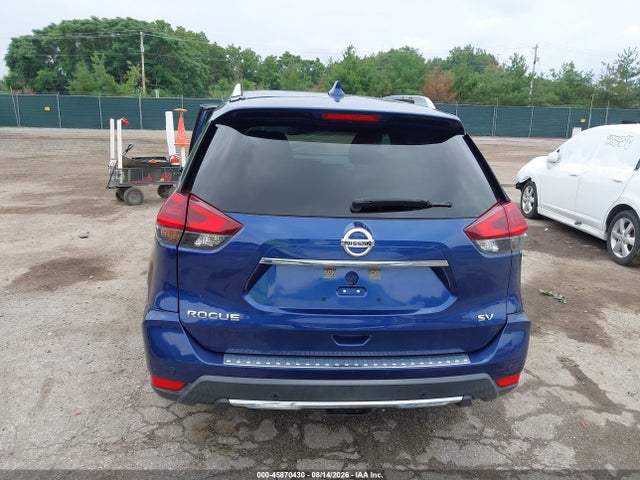 2020 Nissan Rogue Sv Fwd მანქანა იყიდება აუქციონზე, vin: KNMAT2MT2LP519557, აუქციონის ნომერი: 45870430