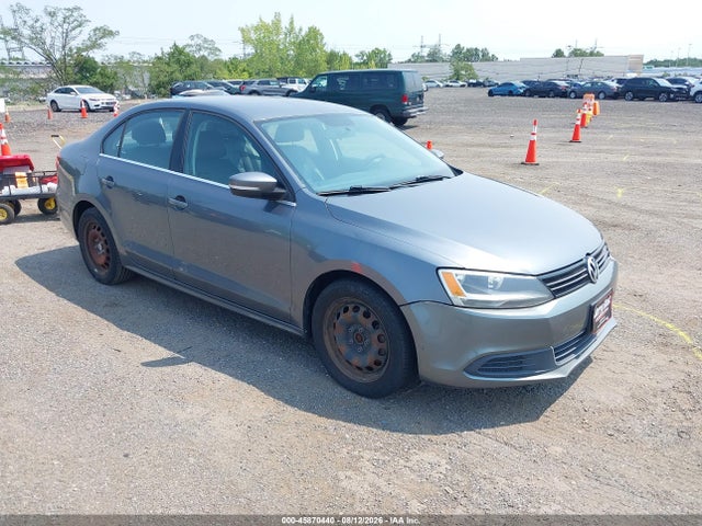 2013 Volkswagen Jetta 2.5l Se მანქანა იყიდება აუქციონზე, vin: 3VWDP7AJ2DM380505, აუქციონის ნომერი: 45870440