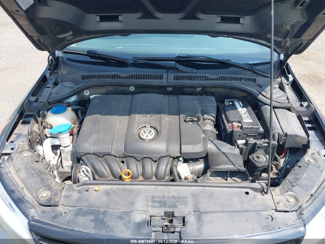 2013 Volkswagen Jetta 2.5l Se მანქანა იყიდება აუქციონზე, vin: 3VWDP7AJ2DM380505, აუქციონის ნომერი: 45870440