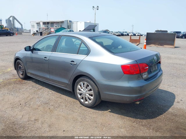 2013 Volkswagen Jetta 2.5l Se მანქანა იყიდება აუქციონზე, vin: 3VWDP7AJ2DM380505, აუქციონის ნომერი: 45870440