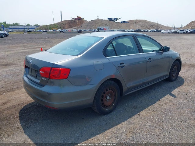2013 Volkswagen Jetta 2.5l Se მანქანა იყიდება აუქციონზე, vin: 3VWDP7AJ2DM380505, აუქციონის ნომერი: 45870440