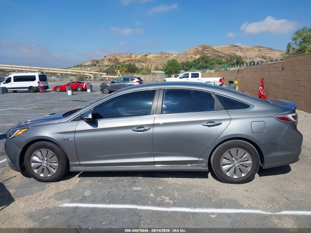 Aukcja sprzedaży 2017 Hyundai Sonata Hybrid Se, vin: KMHE24L37HA065085, numer aukcji: 45870444