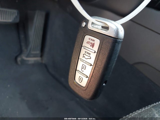 45870446 :رقم المزاد ، KMHGC4DD2DU240378 vin ، 2013 Hyundai Genesis 3.8 مزاد بيع