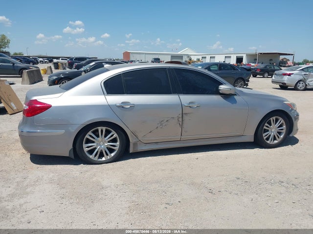 45870446 :رقم المزاد ، KMHGC4DD2DU240378 vin ، 2013 Hyundai Genesis 3.8 مزاد بيع