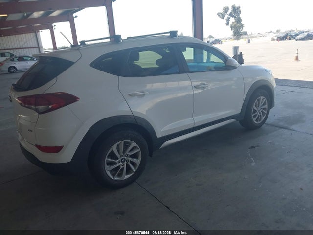 Hyundai TUCSON SE 2017 KM8J3CA46HU316761 Image 4