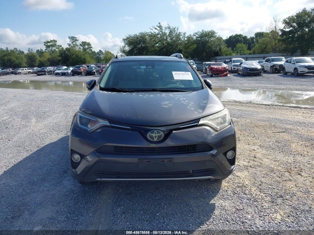 JTMRFREVXJJ726040 Toyota Rav4 Xle
