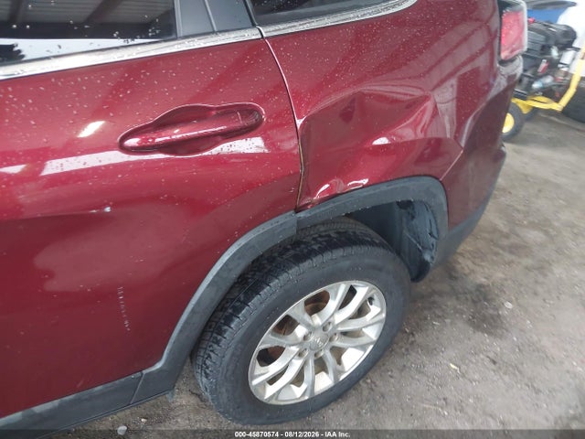 2019 Jeep Cherokee Latitude Fwd მანქანა იყიდება აუქციონზე, vin: 1C4PJLCB6KD222113, აუქციონის ნომერი: 45870574