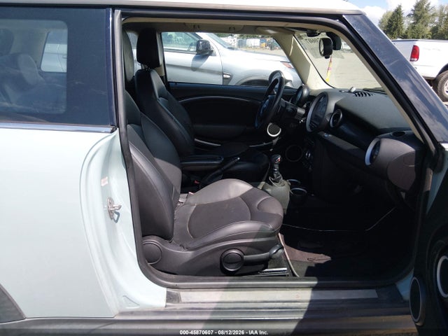 Продаж на аукціоні авто 2013 Mini Hardtop Cooper S, vin: WMWSV3C58DT391175, номер лоту: 45870607