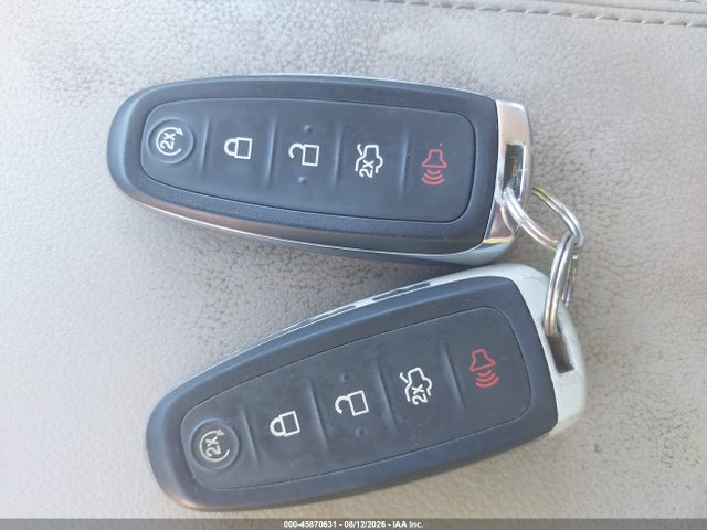 1FMCU9J96FUA62261 Ford Escape Titanium