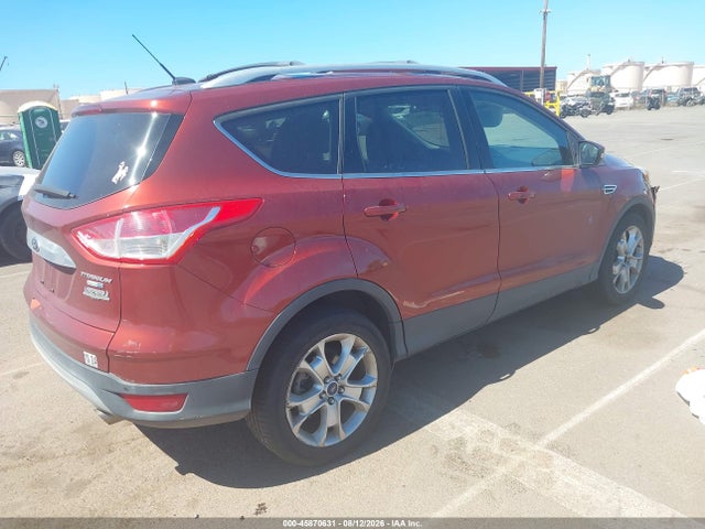 1FMCU9J96FUA62261 Ford Escape Titanium