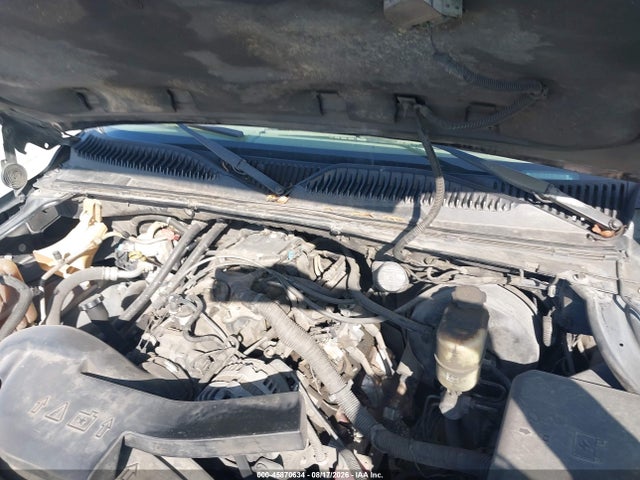 45870634 :رقم المزاد ، 1GNEK13Z52R326558 vin ، 2002 Chevrolet Tahoe Lt مزاد بيع