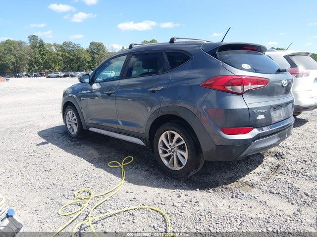45870652 :رقم المزاد ، KM8J33A40HU476280 vin ، 2017 Hyundai Tucson Se مزاد بيع