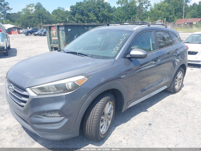 45870652 :رقم المزاد ، KM8J33A40HU476280 vin ، 2017 Hyundai Tucson Se مزاد بيع