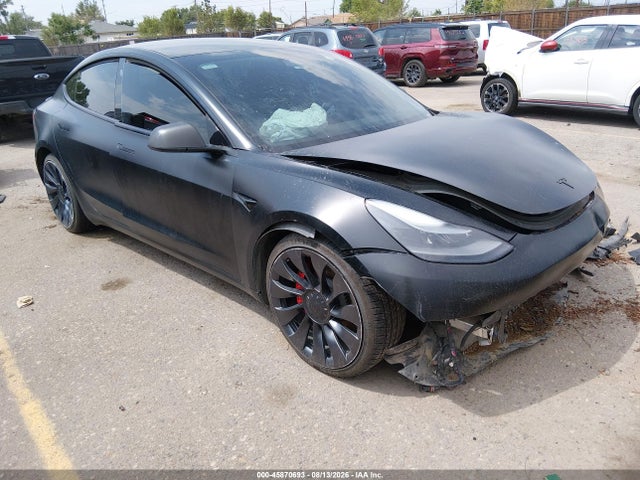 45870693 :رقم المزاد ، 5YJ3E1EC6NF105822 vin ، 2022 Tesla Model 3 Performance Dual Motor All-wheel Drive مزاد بيع