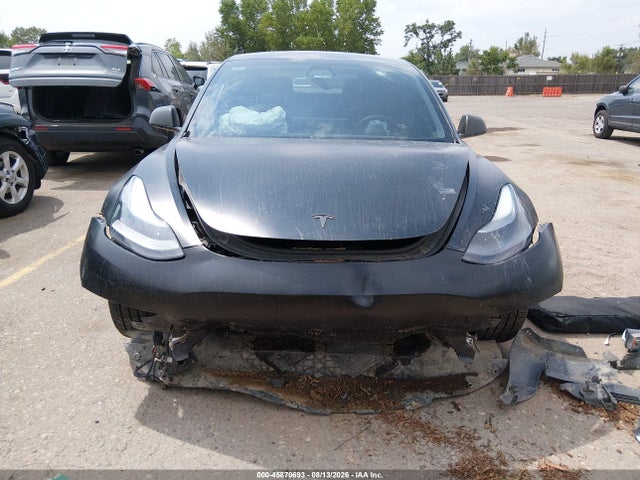 45870693 :رقم المزاد ، 5YJ3E1EC6NF105822 vin ، 2022 Tesla Model 3 Performance Dual Motor All-wheel Drive مزاد بيع