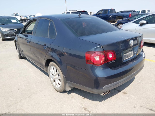 Продажа на аукционе авто 2010 Volkswagen Jetta Limited Edition, vin: 3VWRX7AJ0AM142167, номер лота: 45870721