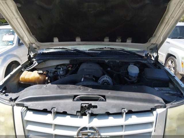 45870741 :رقم المزاد ، 1GYEC63T63R202101 vin ، 2003 Cadillac Escalade Standard مزاد بيع
