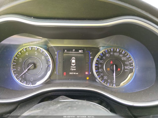 Chrysler 200 Limited 2015 1C3CCCAB0FN611409 Image 7