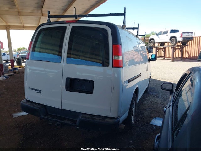 45870789 :رقم المزاد ، 1GCSGAFX9B1176704 vin ، 2011 Chevrolet Express 1500 Work Van مزاد بيع