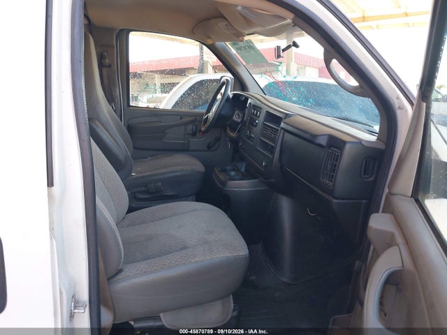 45870789 :رقم المزاد ، 1GCSGAFX9B1176704 vin ، 2011 Chevrolet Express 1500 Work Van مزاد بيع