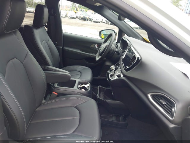 Chrysler Voyager Lx 2025 2C4RC1CG8SR586453 Image 5