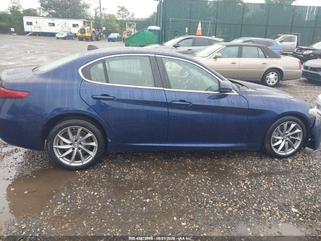 Продажа на аукционе авто 2017 Alfa Romeo Giulia Awd, vin: ZARFAEDNXH7539695, номер лота: 45870888