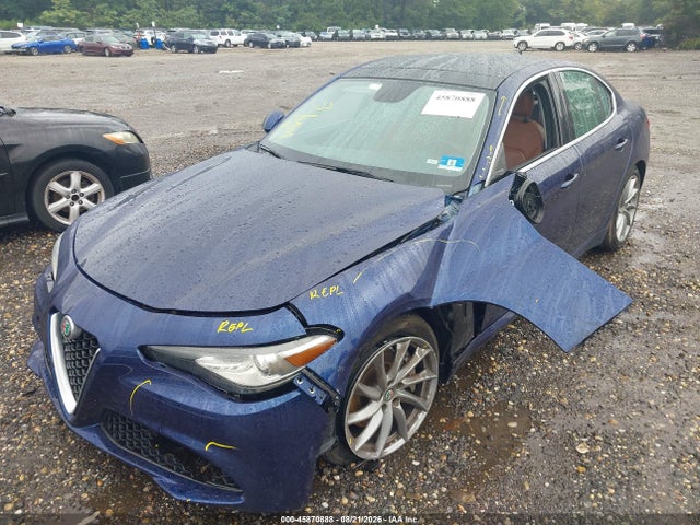 Продажа на аукционе авто 2017 Alfa Romeo Giulia Awd, vin: ZARFAEDNXH7539695, номер лота: 45870888