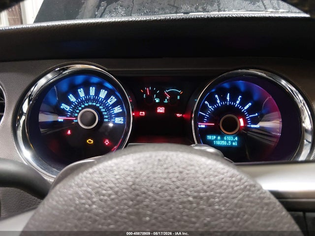 45870909 :رقم المزاد ، 1ZVBP8EM7D5272369 vin ، 2013 Ford Mustang V6 مزاد بيع