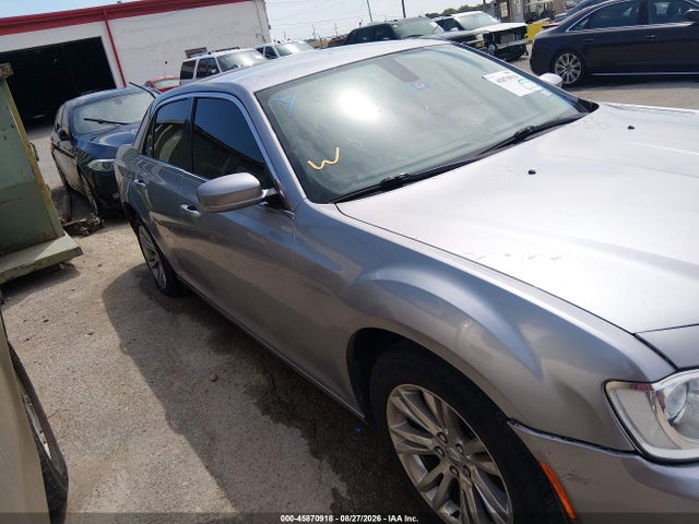 Chrysler 300 Limited 2017 2C3CCAAG0HH596907 Image 13