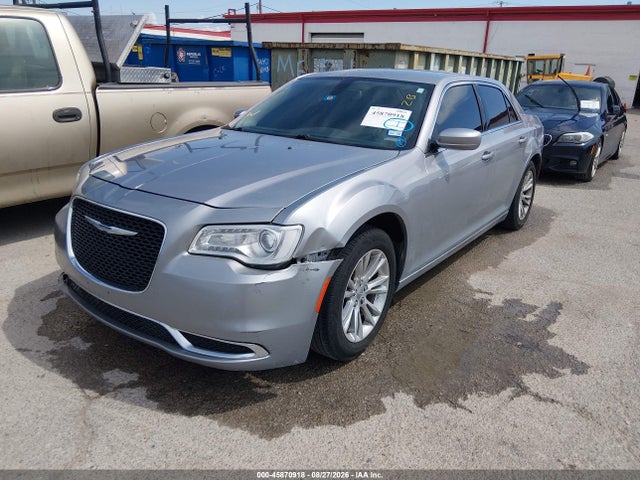 Chrysler 300 Limited 2017 2C3CCAAG0HH596907 Image 2