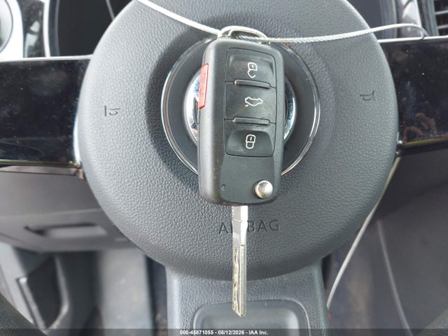 Aukcja sprzedaży 2013 Volkswagen Beetle 2.5l Entry, vin: 3VWFP7AT2DM636667, numer aukcji: 45871055