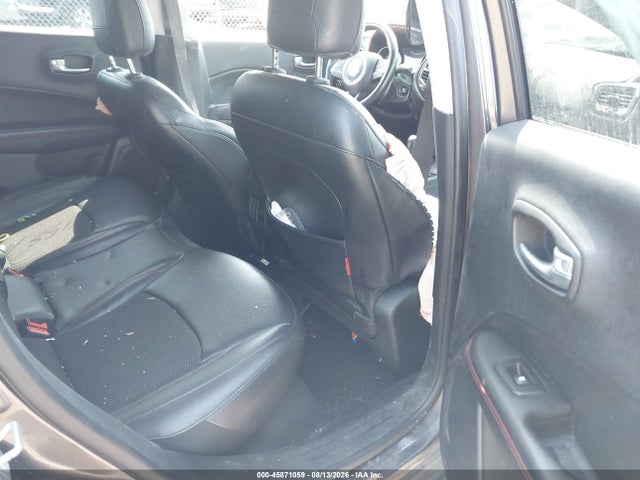 45871059 :رقم المزاد ، 3C4NJDDB4KT619454 vin ، 2019 Jeep Compass Trailhawk 4x4 مزاد بيع