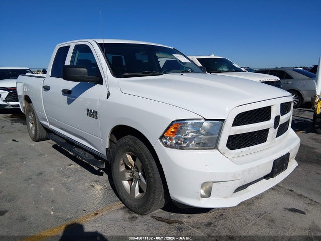 RAM 1500 Express 4x2 6'4 Box 2018 1C6RR6FG2JS174041 main image