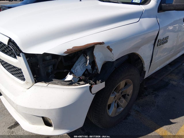 RAM 1500 Express 4x2 6'4 Box 2018 1C6RR6FG2JS174041 Image 17